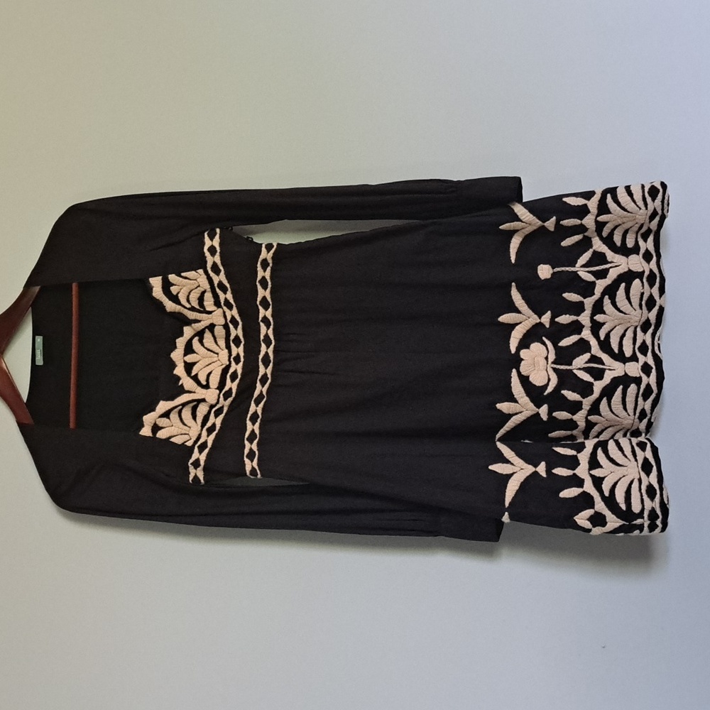 Designer Hoss Intropia Crewel Embroidery Long Sleeve Empire Waist Dress